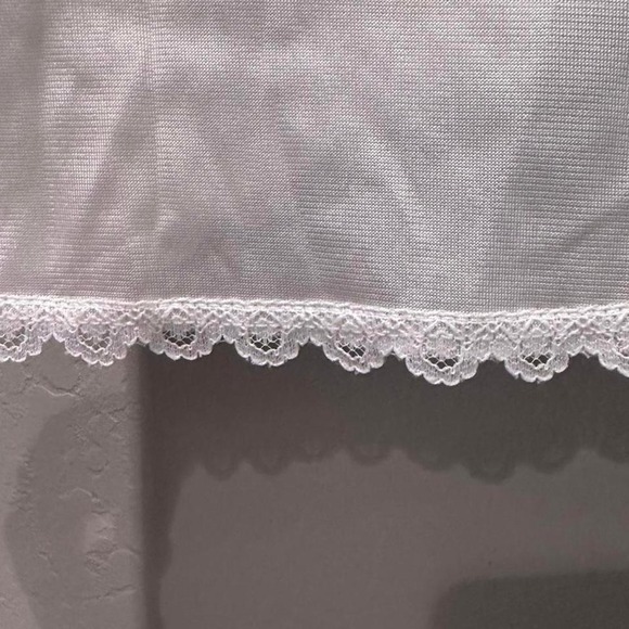 Vintage JC Penny White Mini Slip Skirt Size Medium - Picture 4 of 6
